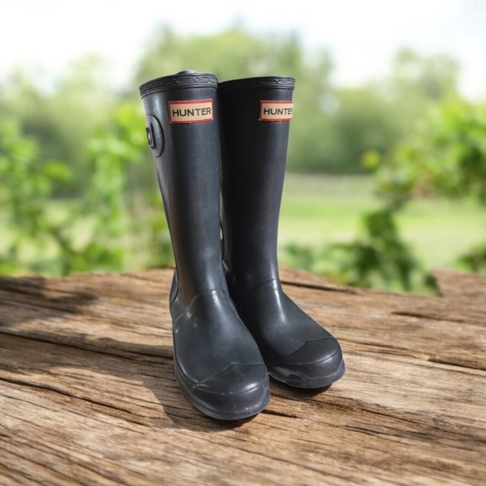 Hunter Dark Green Rain Boots Size 4